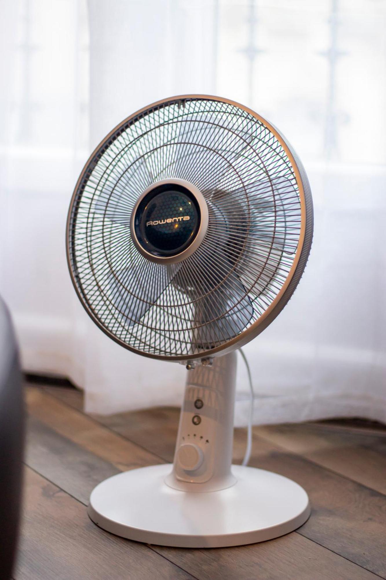 L'Hyper Centre - Netflix & Wifi - Literie Haut De Gamme - Check-In 24H24 - Goodmarning ชาลงส์-อ็อง-ชองปาญ ภายนอก รูปภาพ