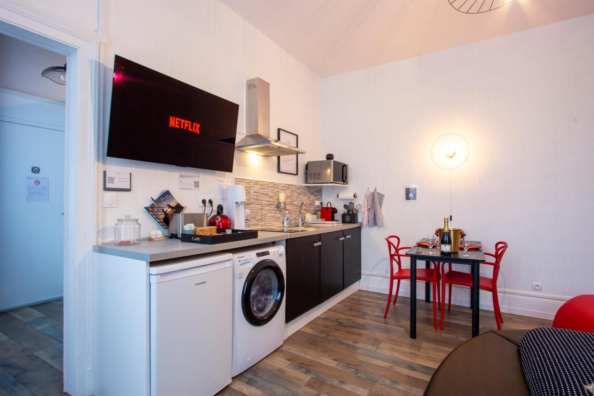 L'Hyper Centre - Netflix & Wifi - Literie Haut De Gamme - Check-In 24H24 - Goodmarning ชาลงส์-อ็อง-ชองปาญ ภายนอก รูปภาพ